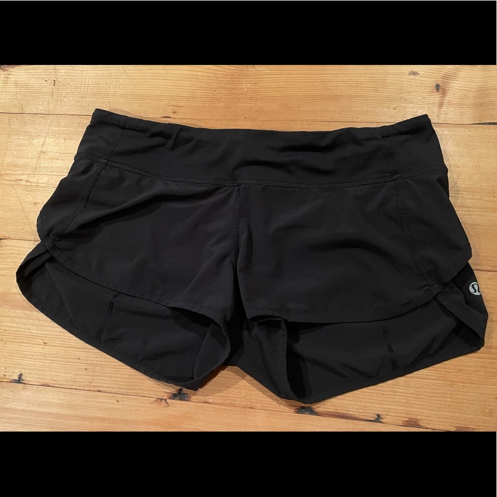 Size 6 Lululemon Speed Up Low-Rise Short 2.5”